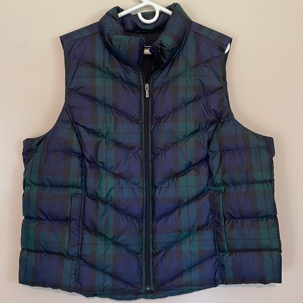 Women’s Lands’ End Puffer Vest. Size XXL, 20W-22W. Green and Blue.